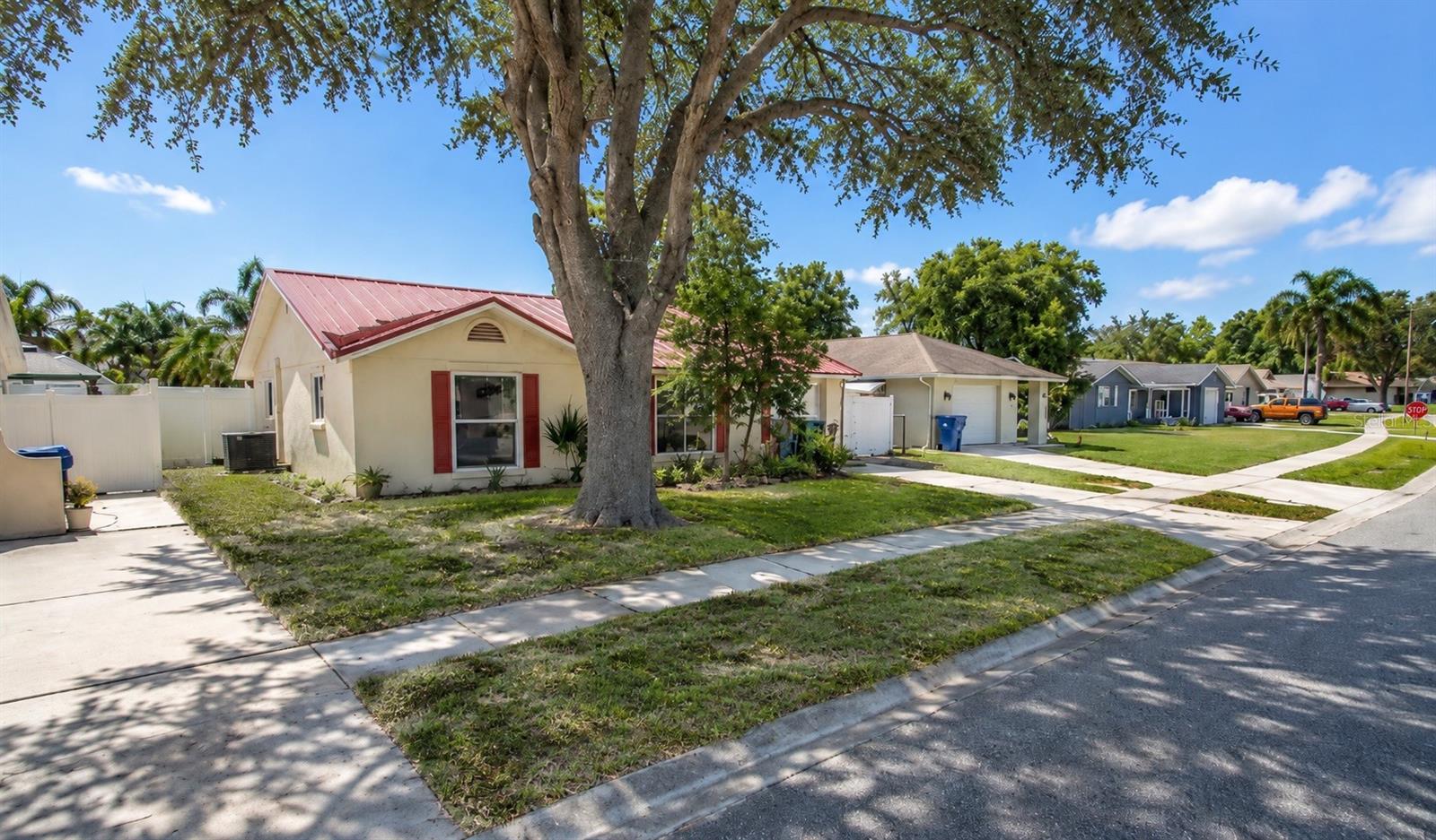 TANGLEWOOD TERRACE - Residential