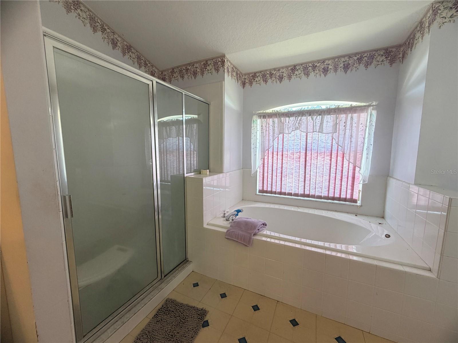 EASTRIDGE PH 01 - Residential