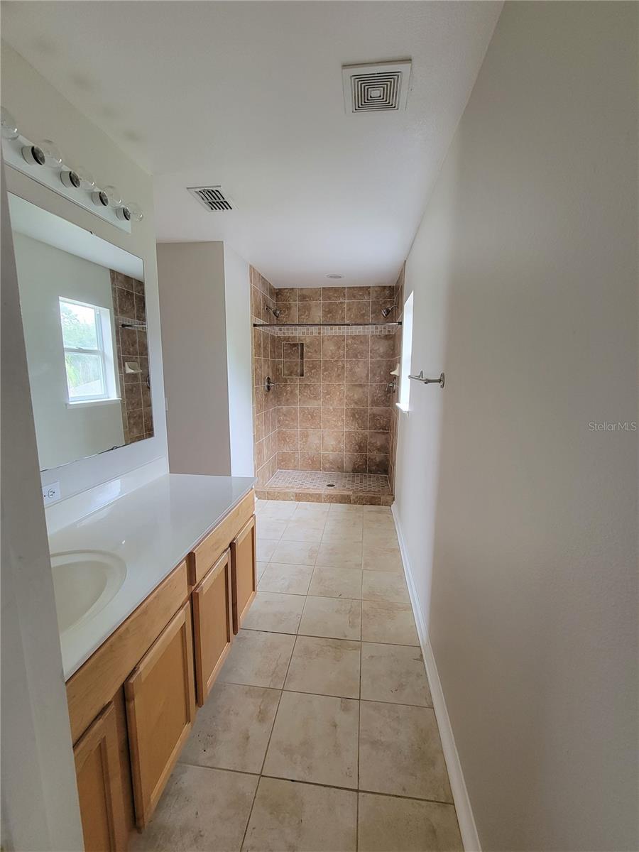 STONEMEADE PH 05 49 62 - Residential Lease