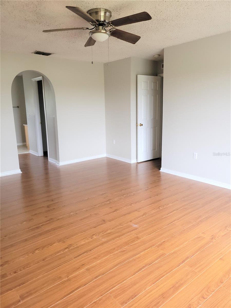 STONEMEADE PH 05 49 62 - Residential Lease