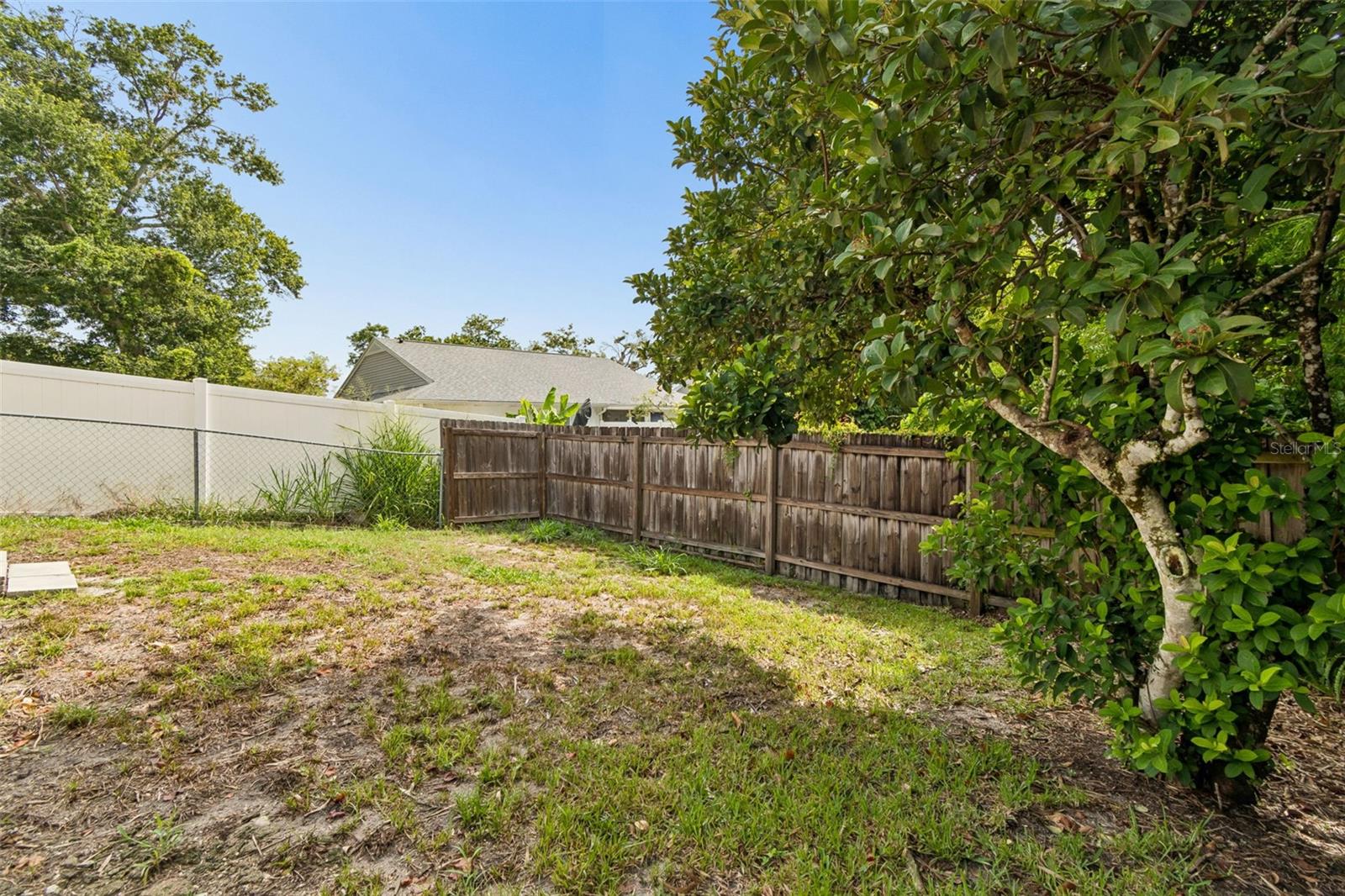 CLOVERPLACE CONDO - Residential