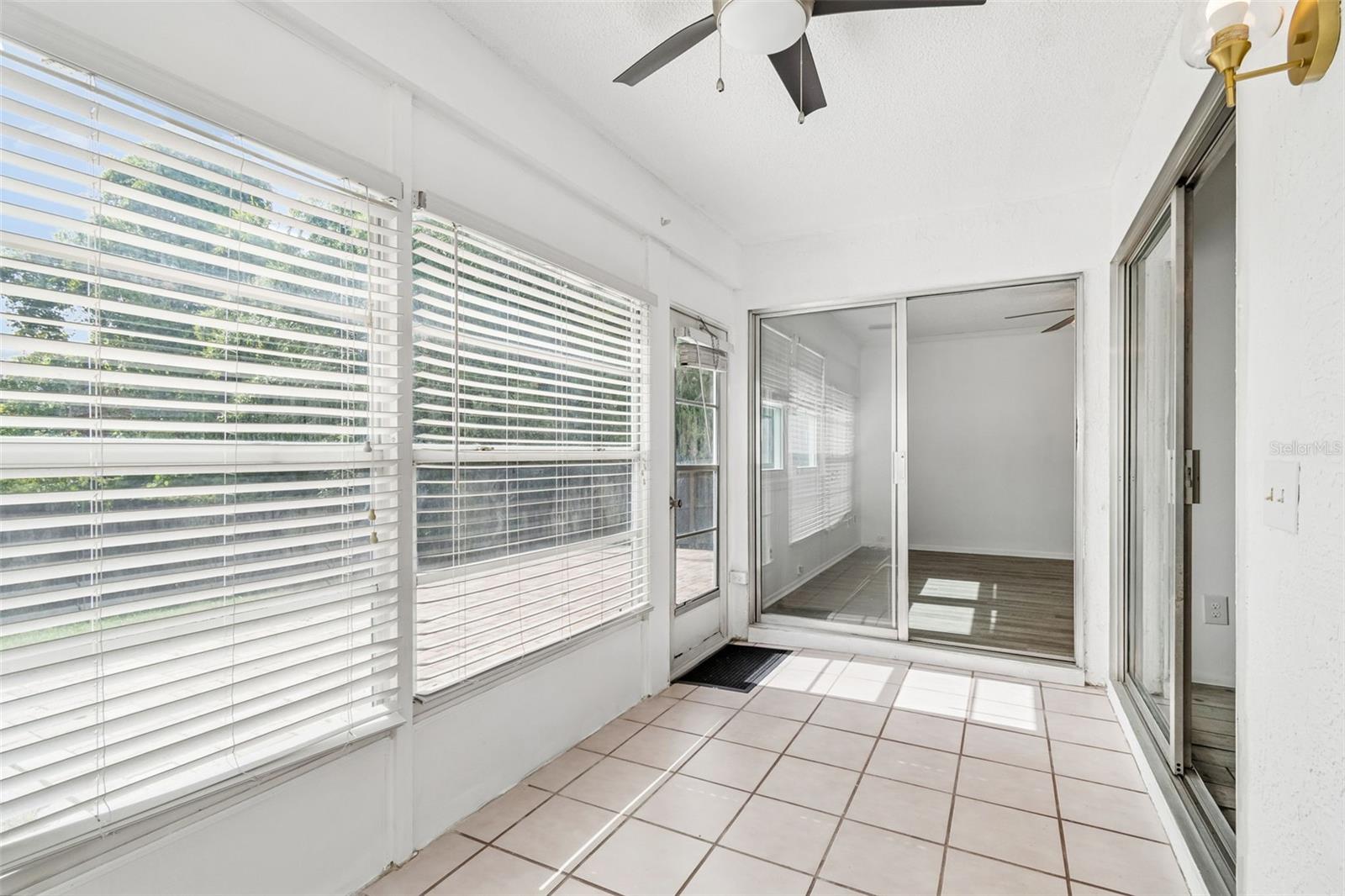 CLOVERPLACE CONDO - Residential