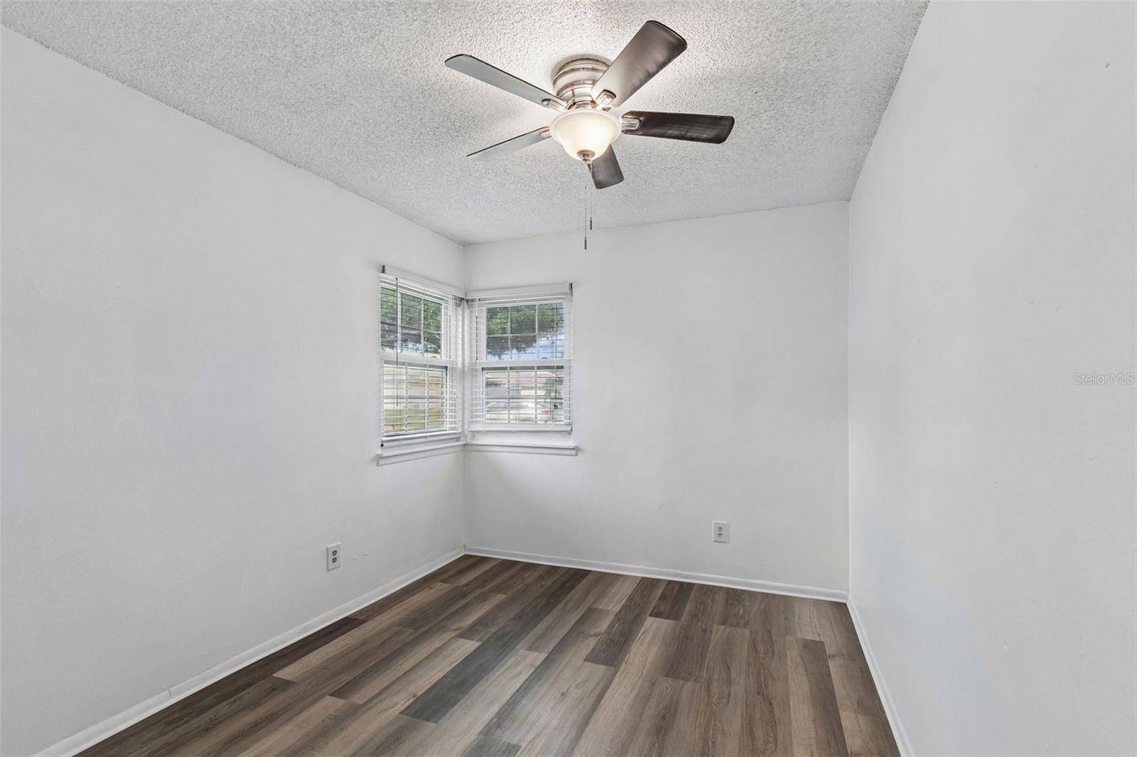CLOVERPLACE CONDO - Residential