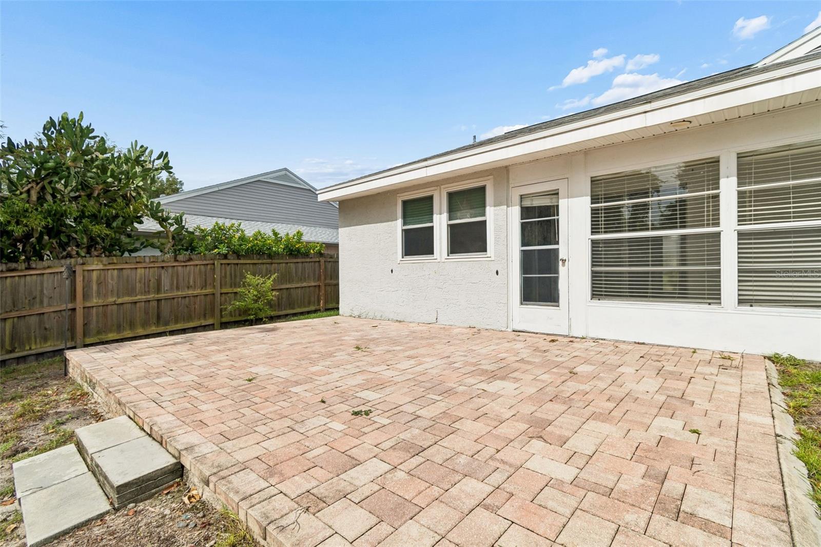 CLOVERPLACE CONDO - Residential