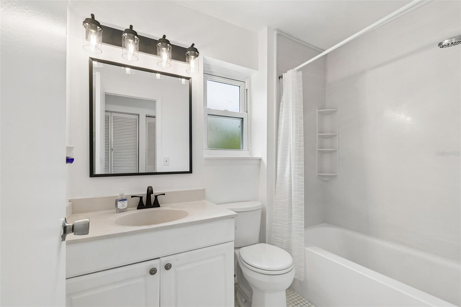 CLOVERPLACE CONDO - Residential