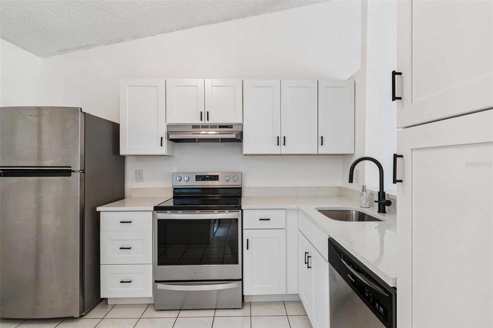 CLOVERPLACE CONDO - Residential