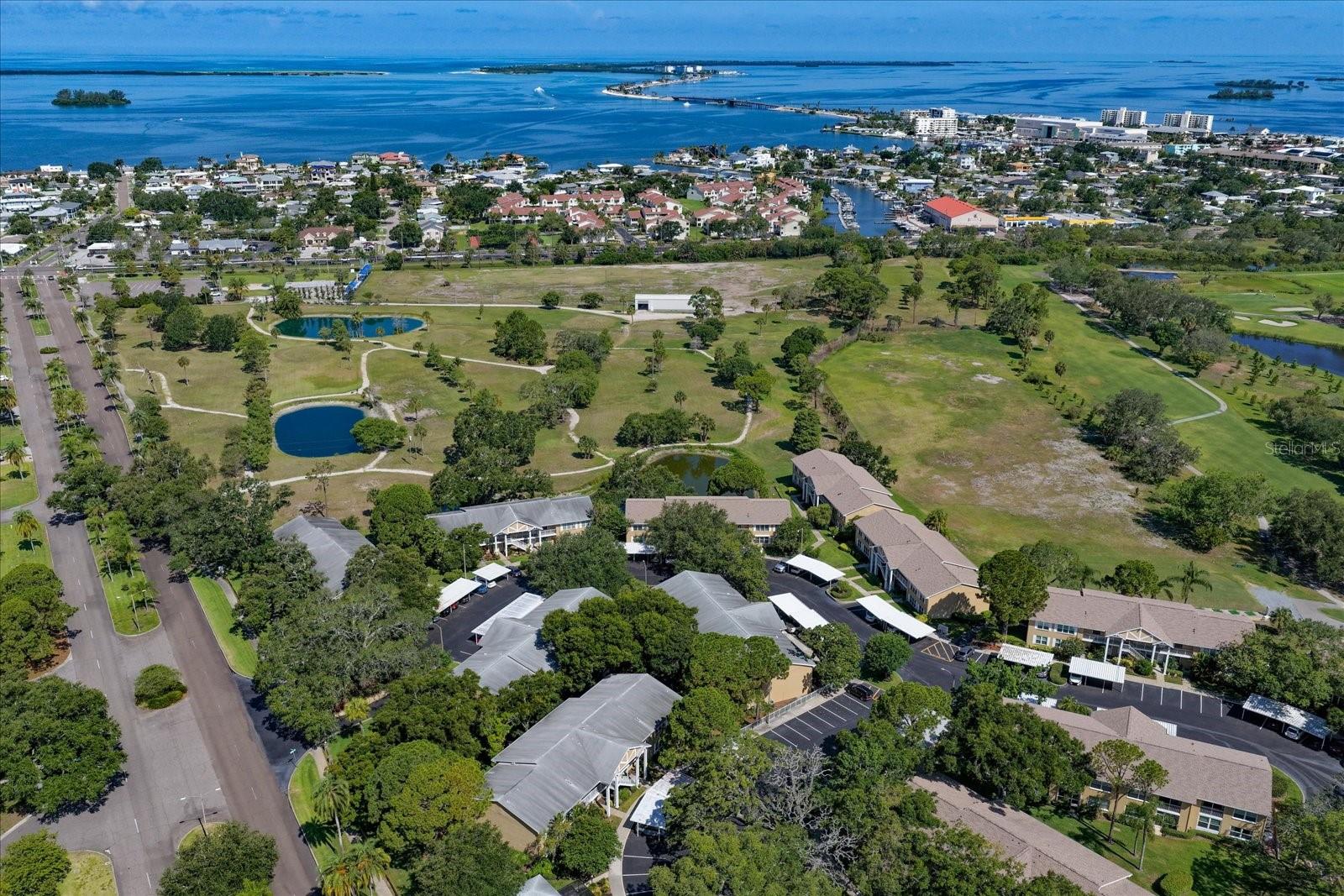 ST ANDREWS LINKS GOLF CLUB - Residential