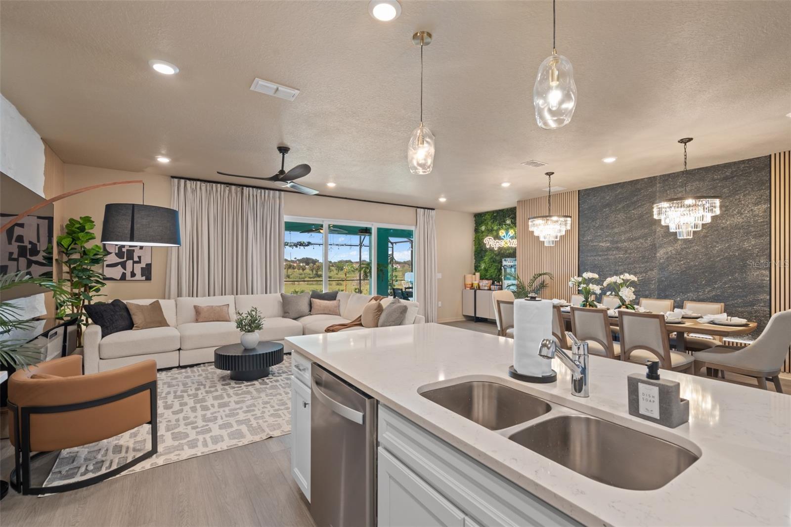 WINDSOR CAY PH 1 - Residential