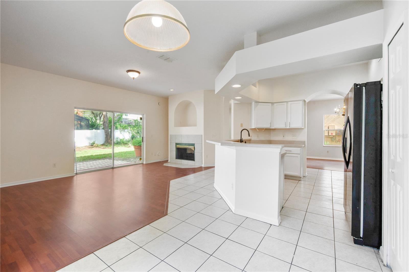 PRAIRIE LAKE VILLAGE PH 03 - Residential
