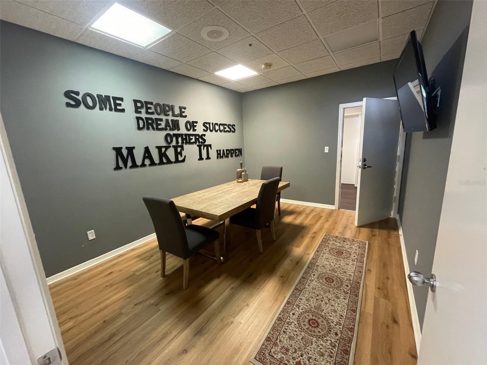 MIDTOWN OFFICE PARK - Commercial Sale