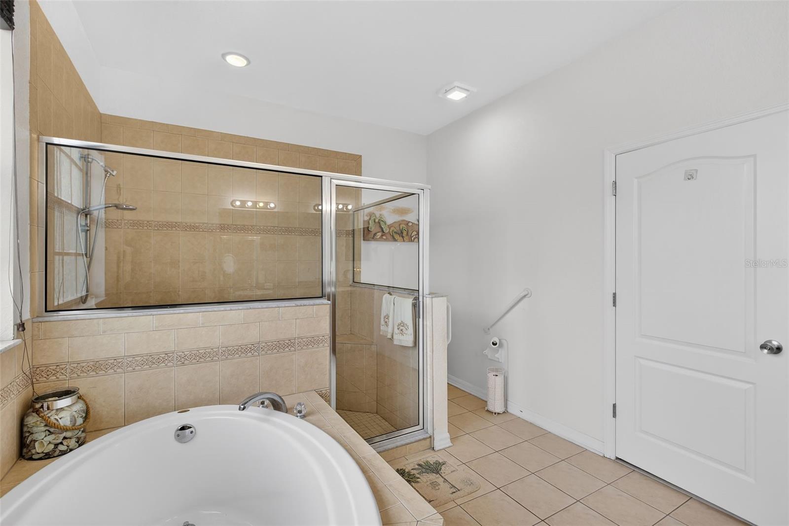 ROTONDA SANDS - Residential