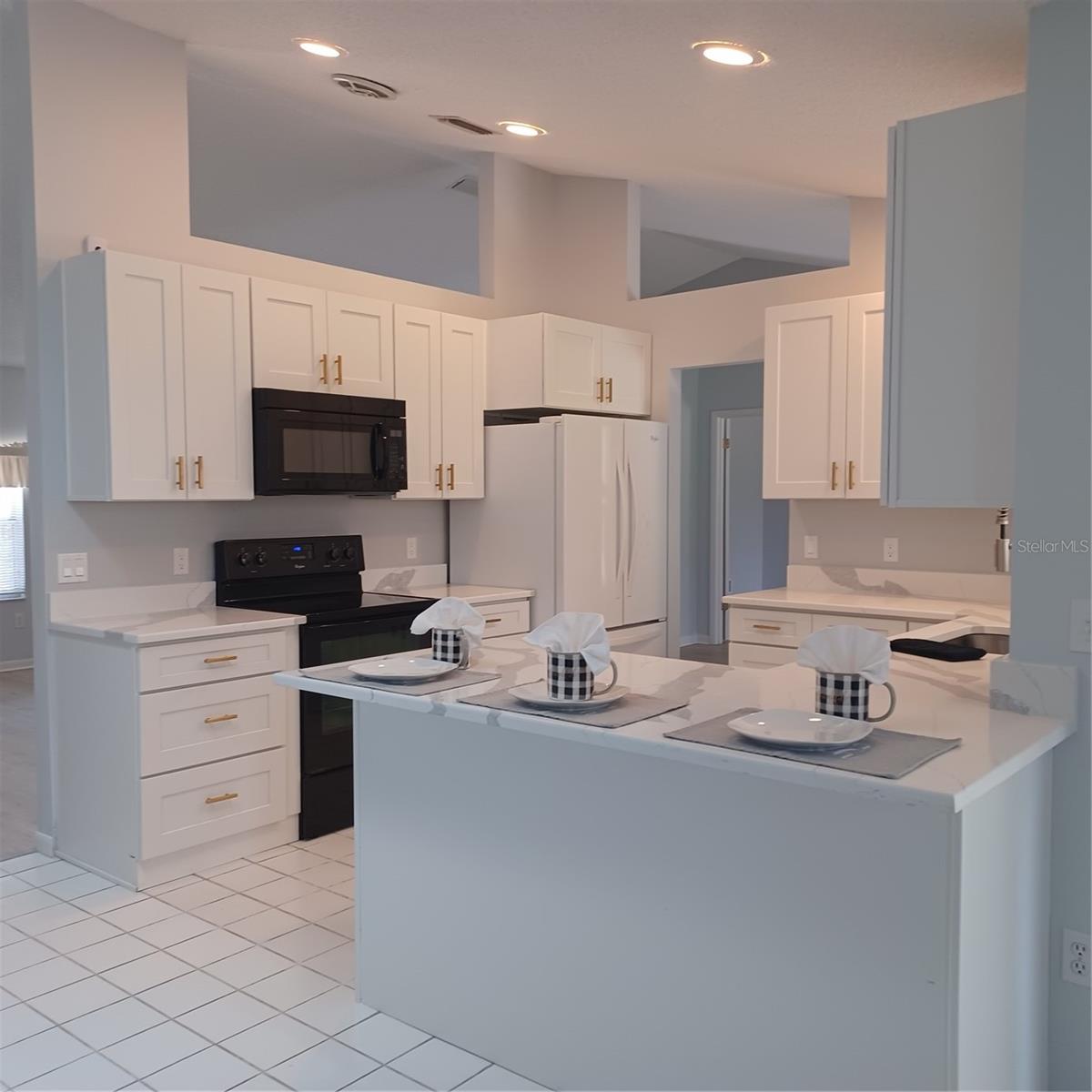 DEERWOOD REP BLK 20 PINE LAKES GOLF COURSE - Residential