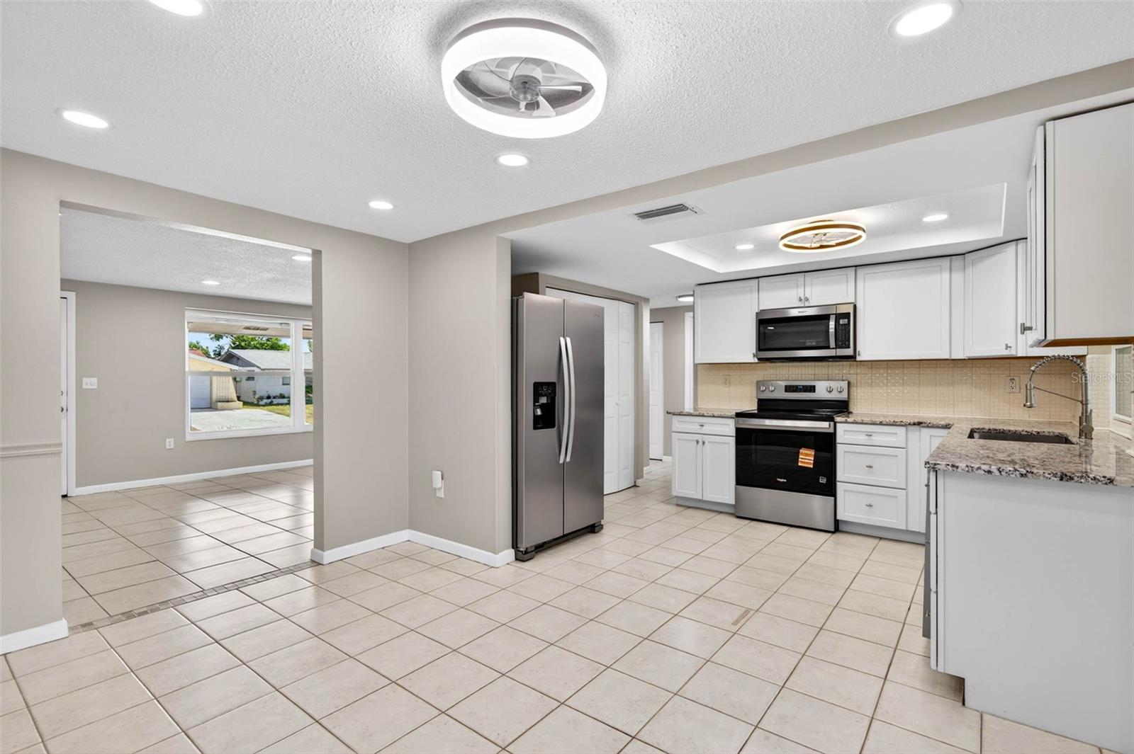 EMBASSY HILLS - Residential
