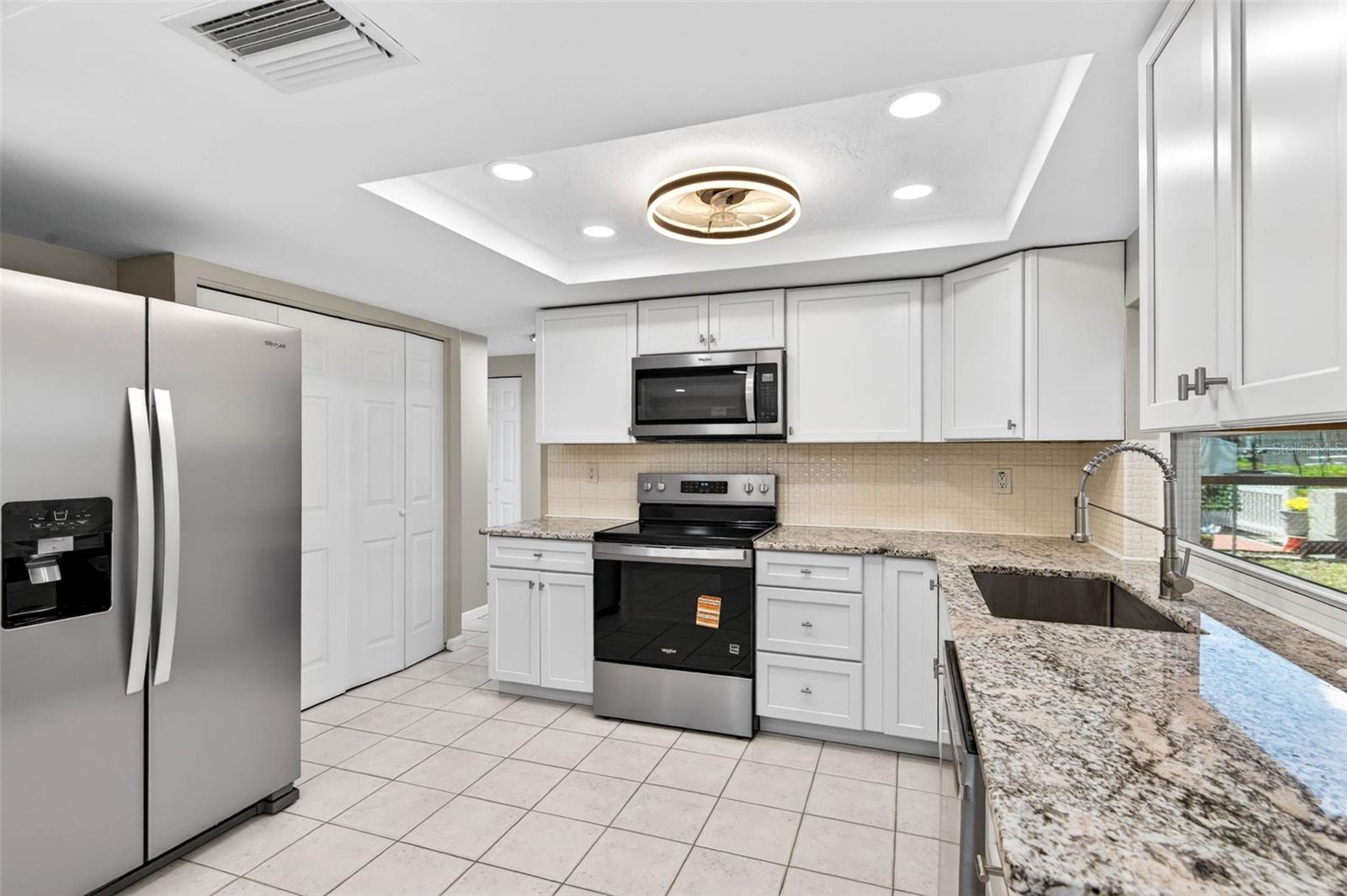 EMBASSY HILLS - Residential