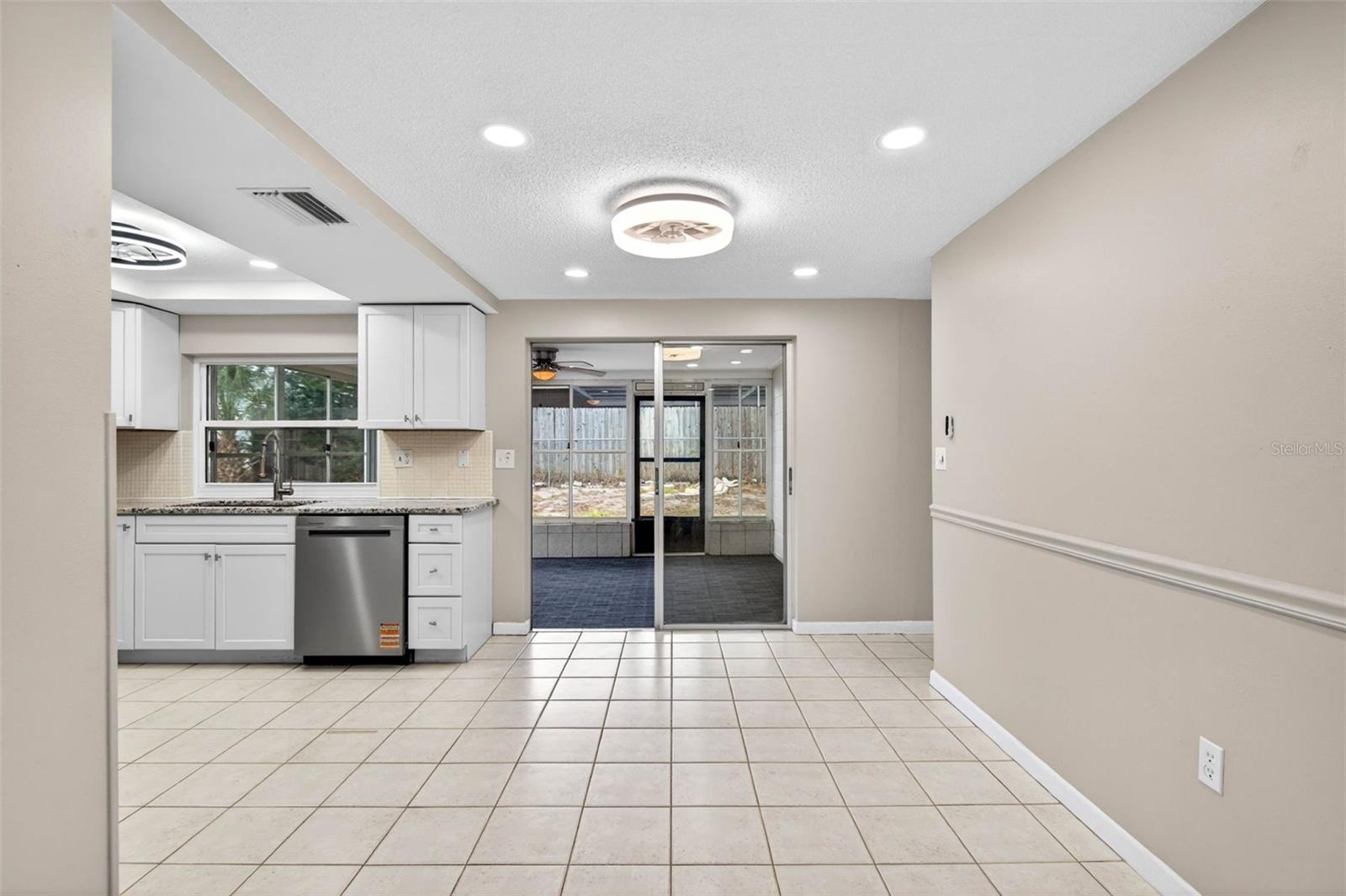 EMBASSY HILLS - Residential
