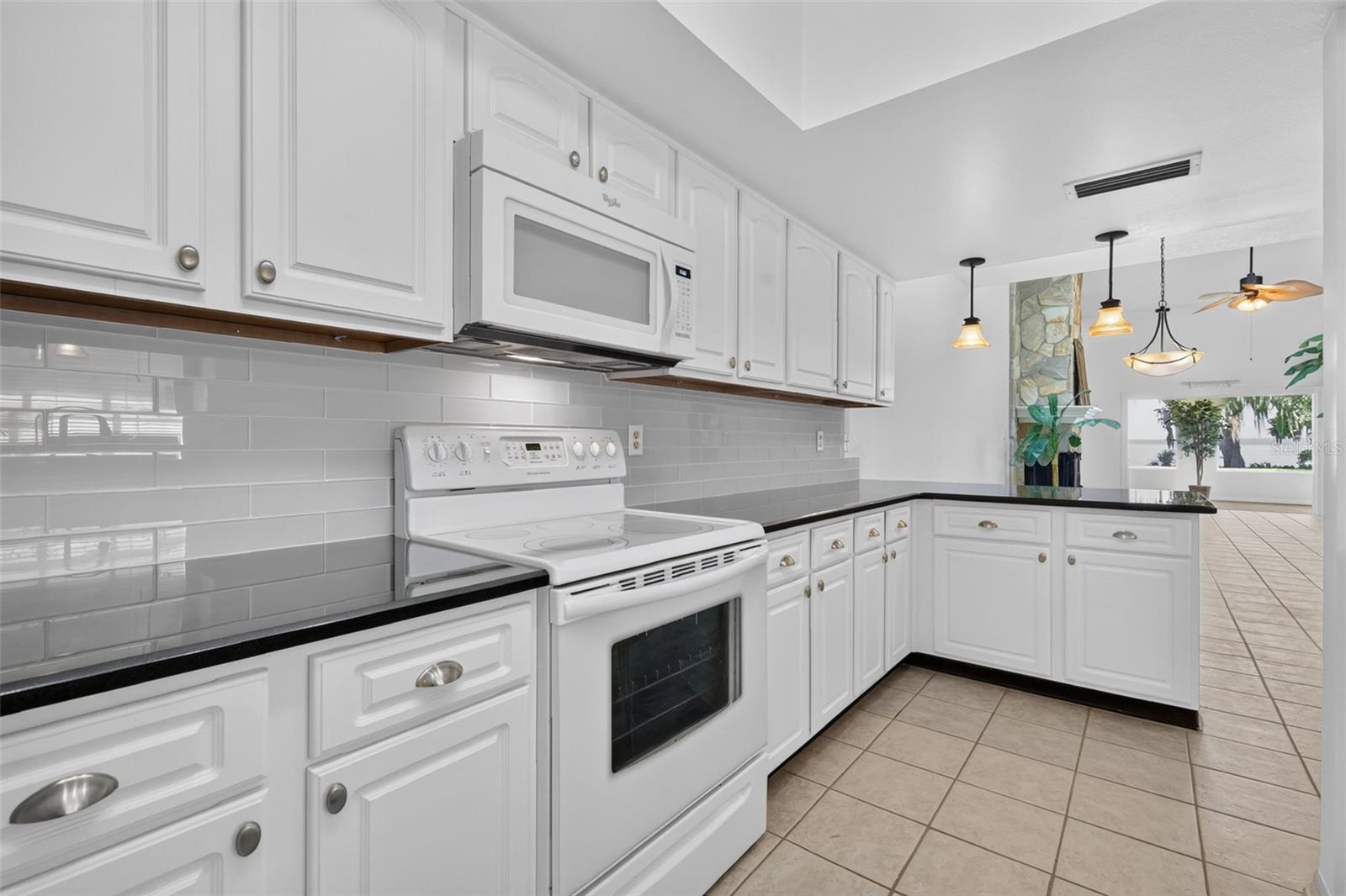 FAIROAKS CONDO - Residential