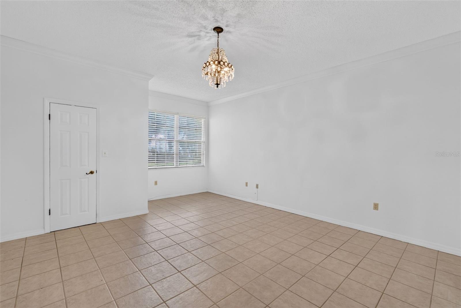 FAIROAKS CONDO - Residential