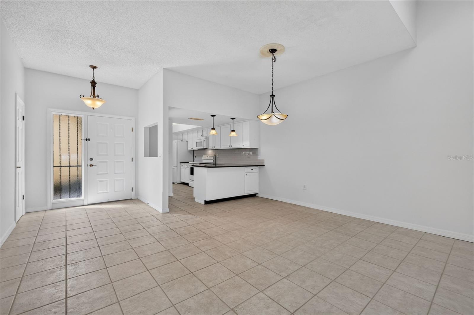 FAIROAKS CONDO - Residential