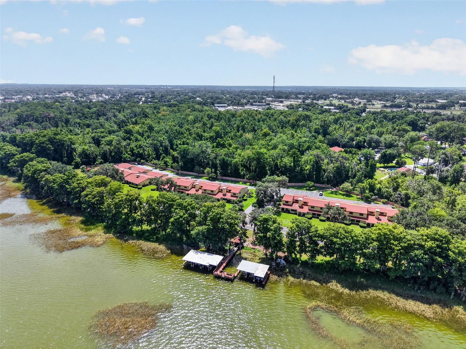 FAIROAKS CONDO - Residential