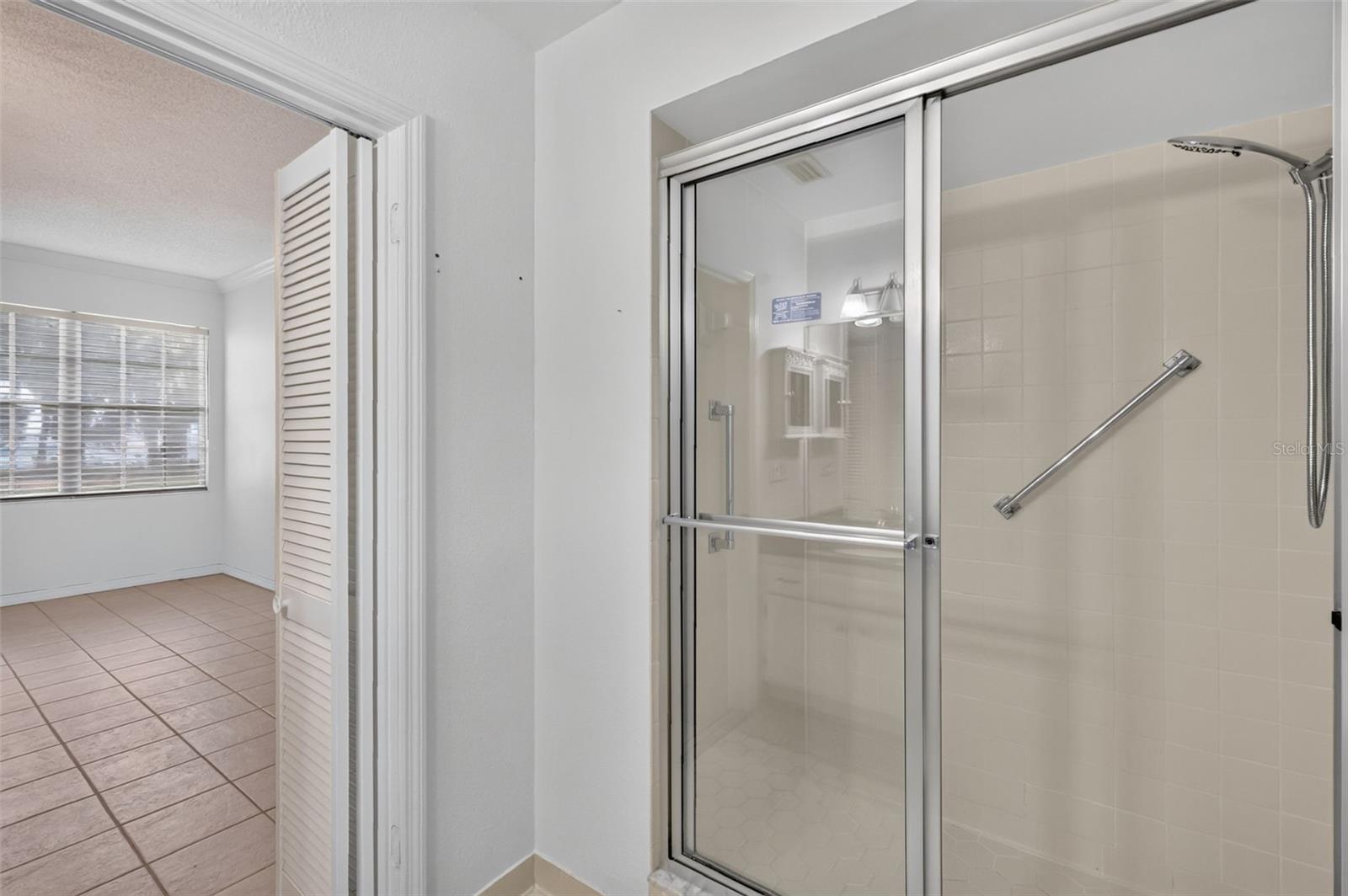 FAIROAKS CONDO - Residential