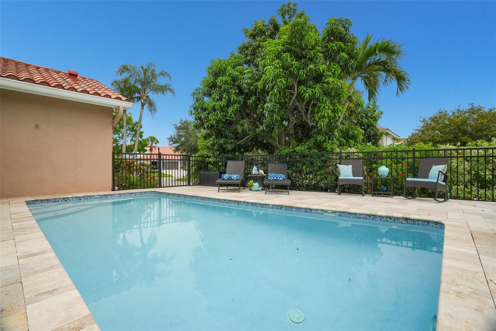 VENETIAN ISLES - Residential