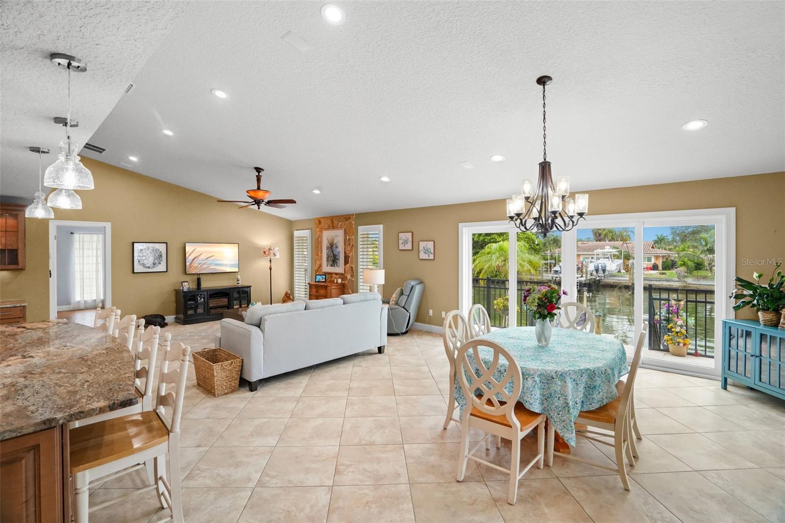 VENETIAN ISLES - Residential