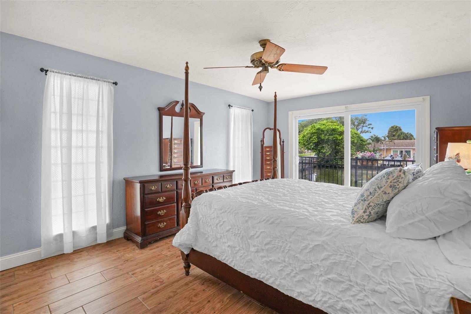 VENETIAN ISLES - Residential