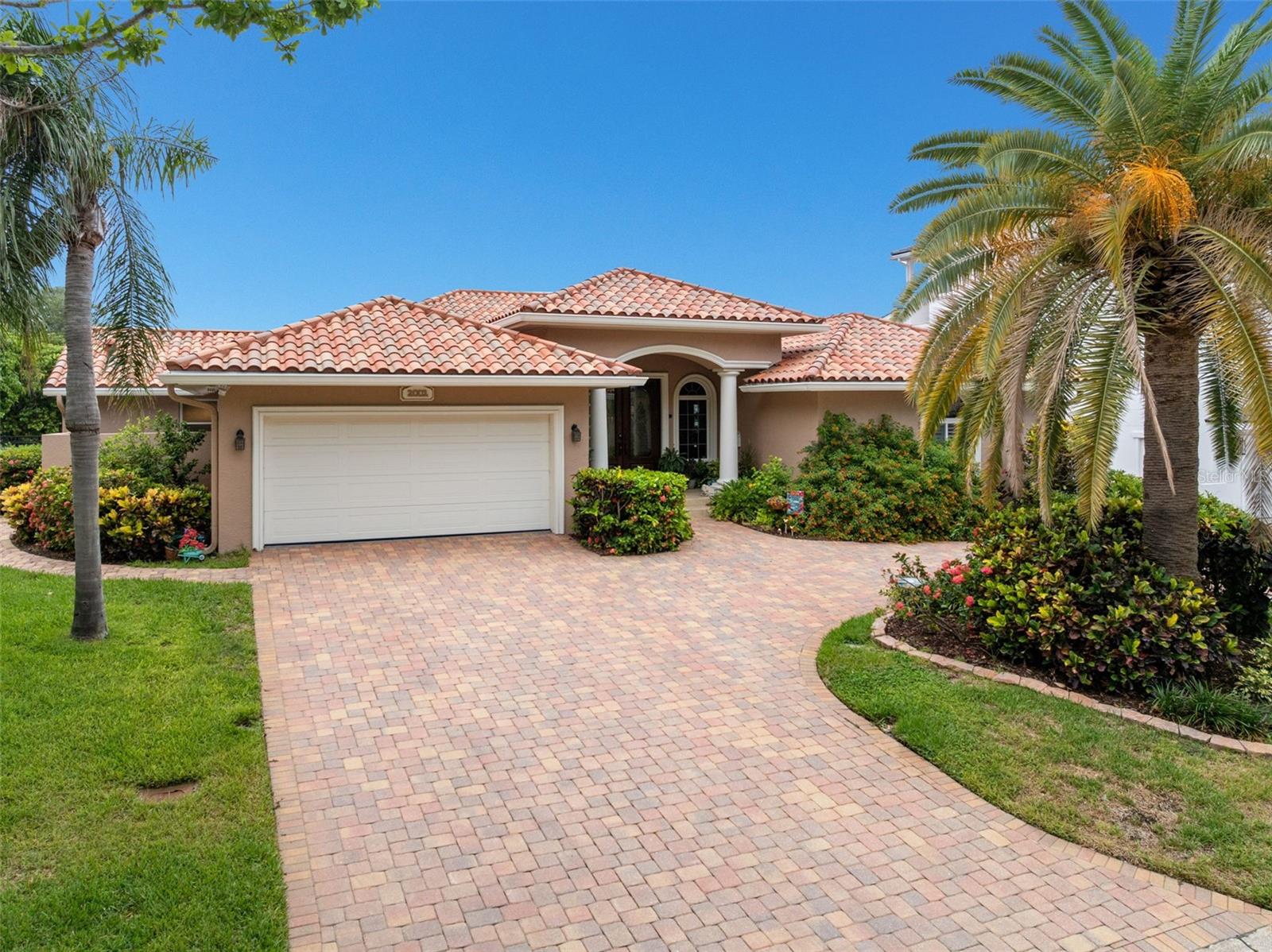 VENETIAN ISLES - Residential
