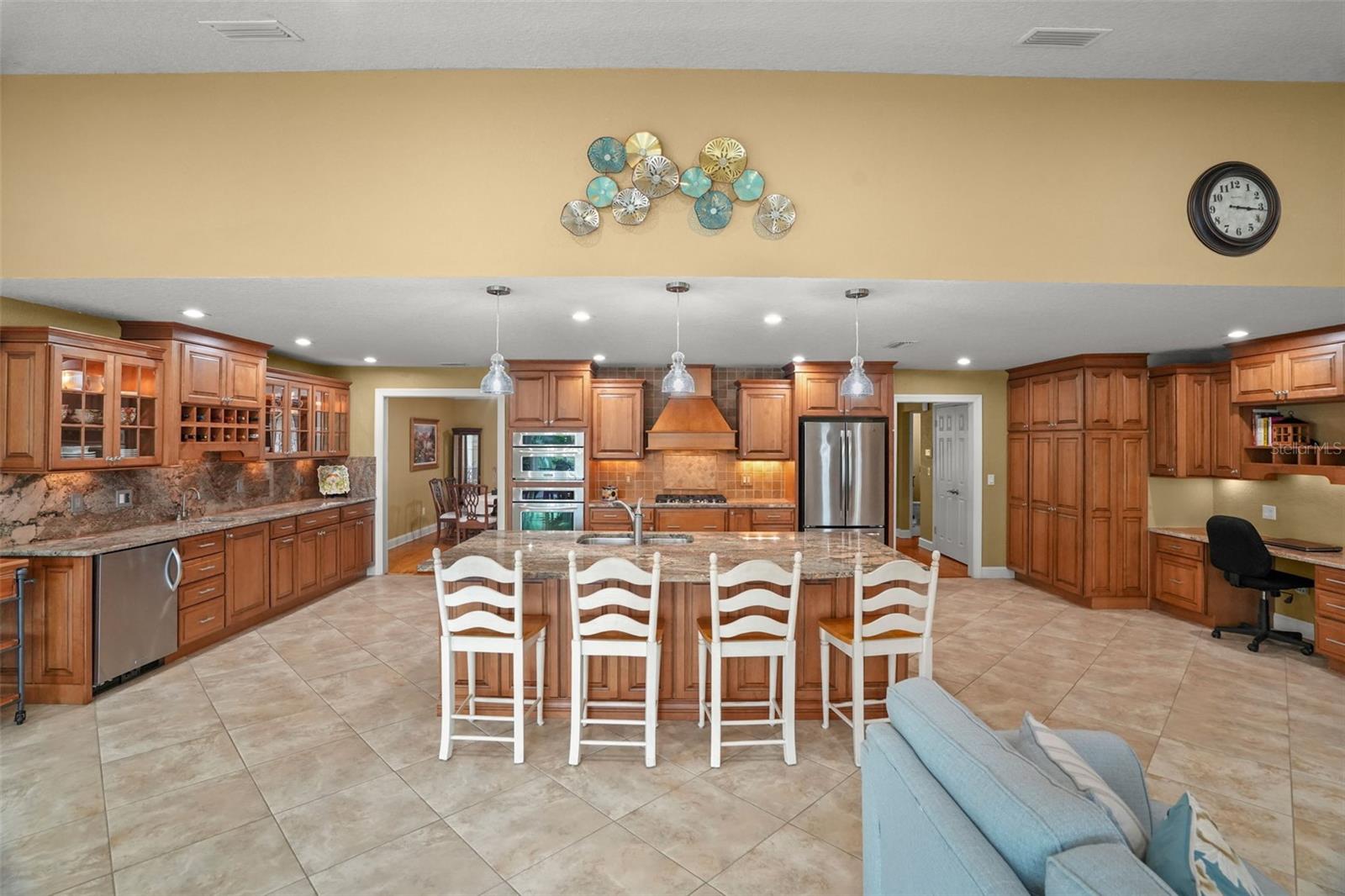 VENETIAN ISLES - Residential