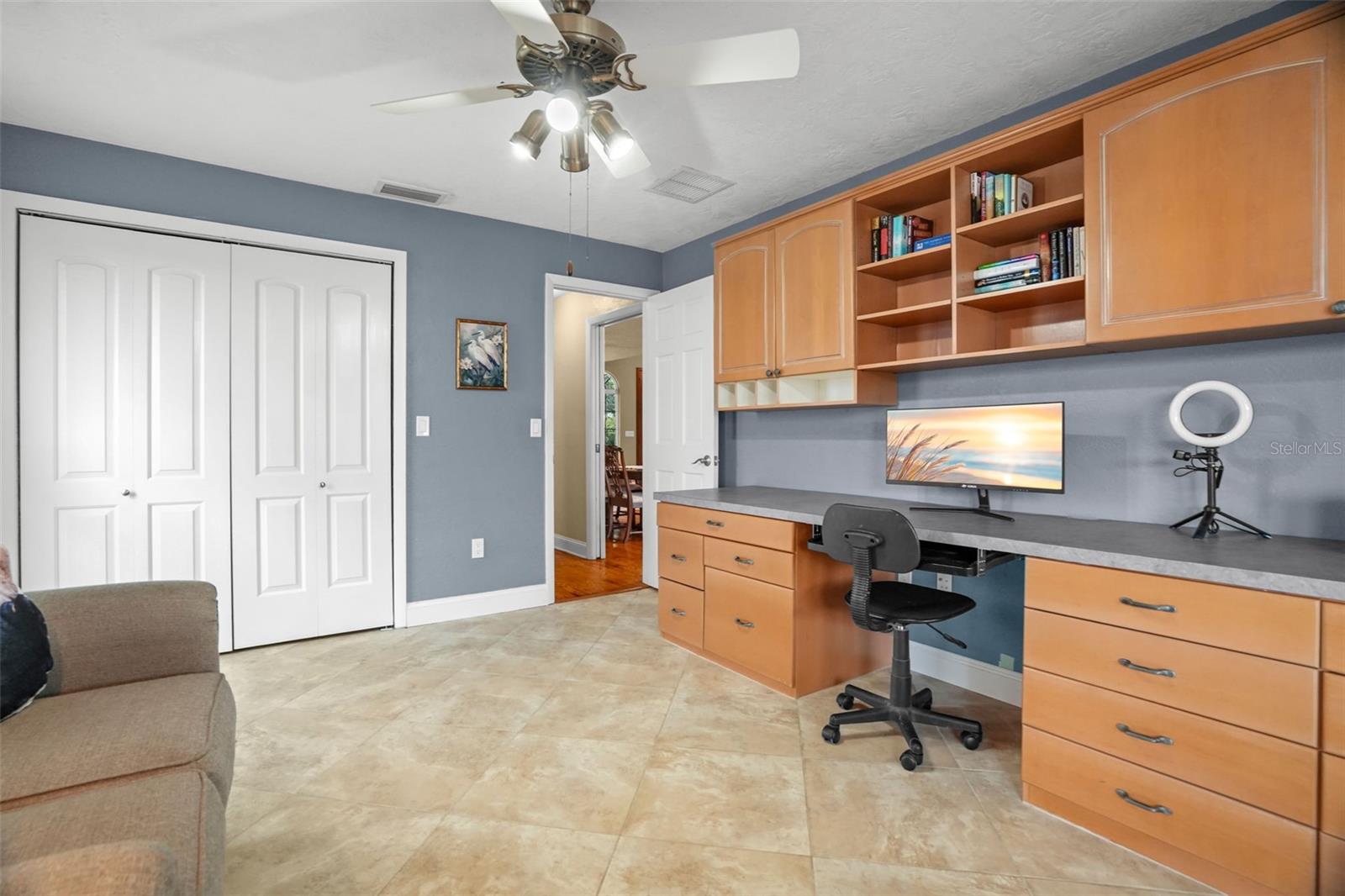 VENETIAN ISLES - Residential
