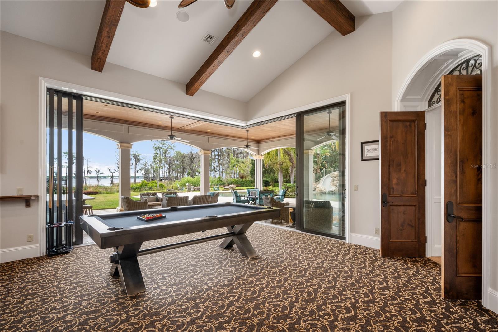 KEENES POINTE - Residential