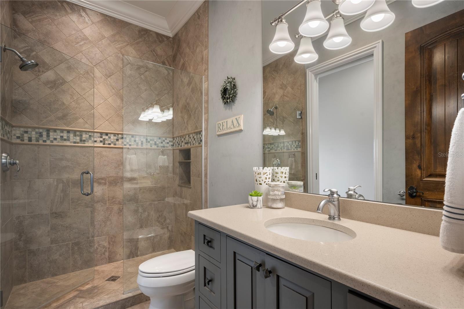KEENES POINTE - Residential