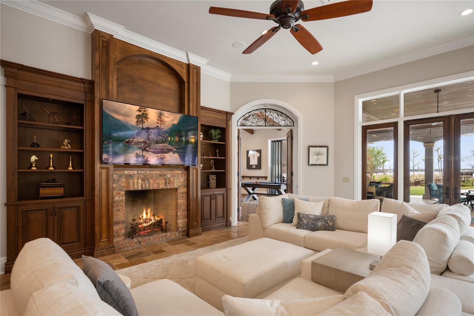 KEENES POINTE - Residential