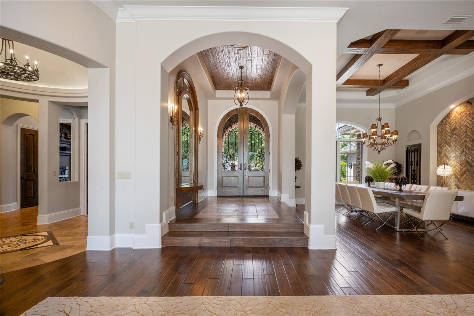 KEENES POINTE - Residential