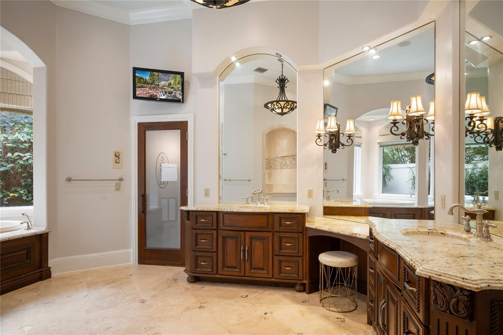 KEENES POINTE - Residential