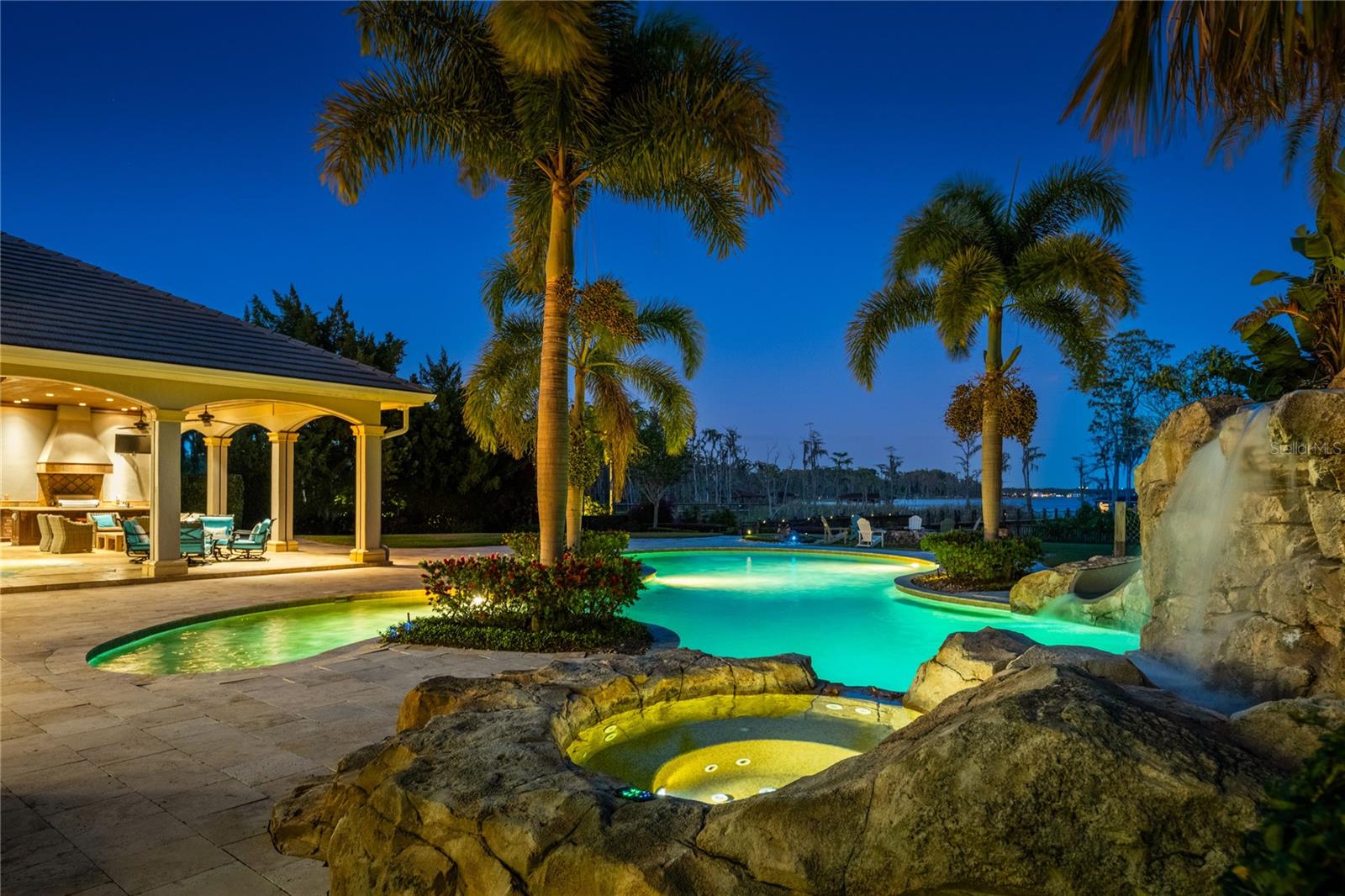 KEENES POINTE - Residential