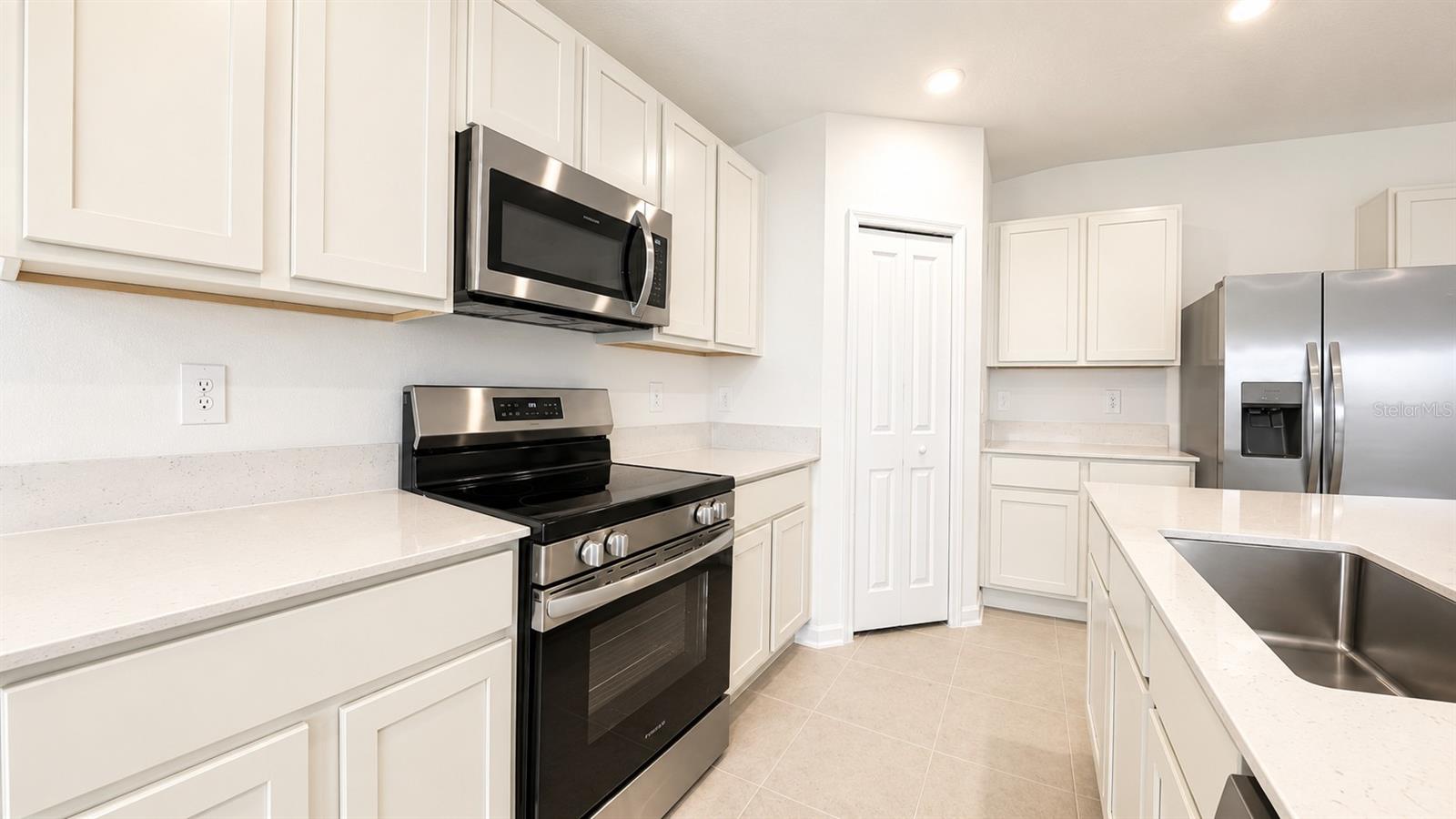 CROSSWINDS EAST PH 1 - Residential Lease