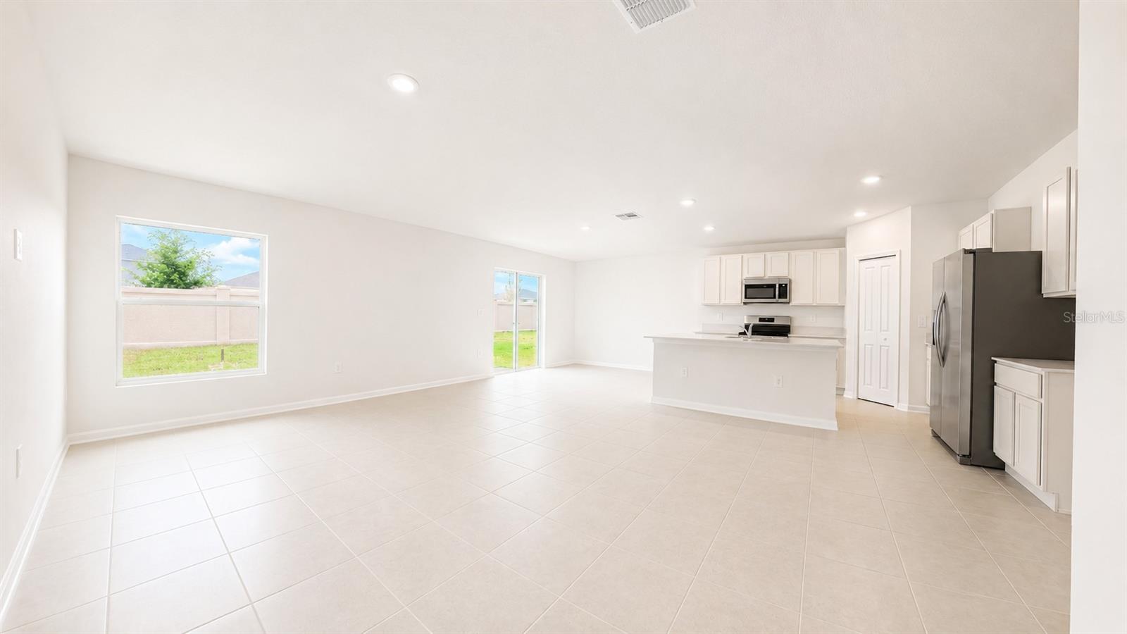 CROSSWINDS EAST PH 1 - Residential Lease