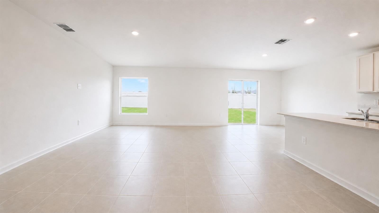 CROSSWINDS EAST PH 1 - Residential Lease