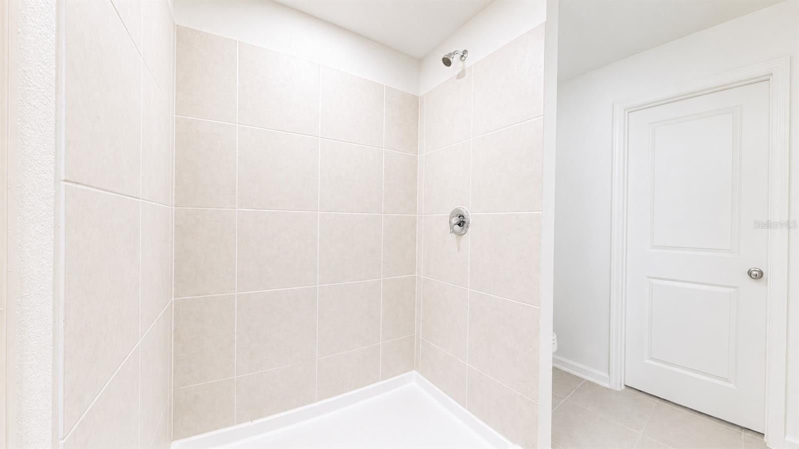 CROSSWINDS EAST PH 1 - Residential Lease