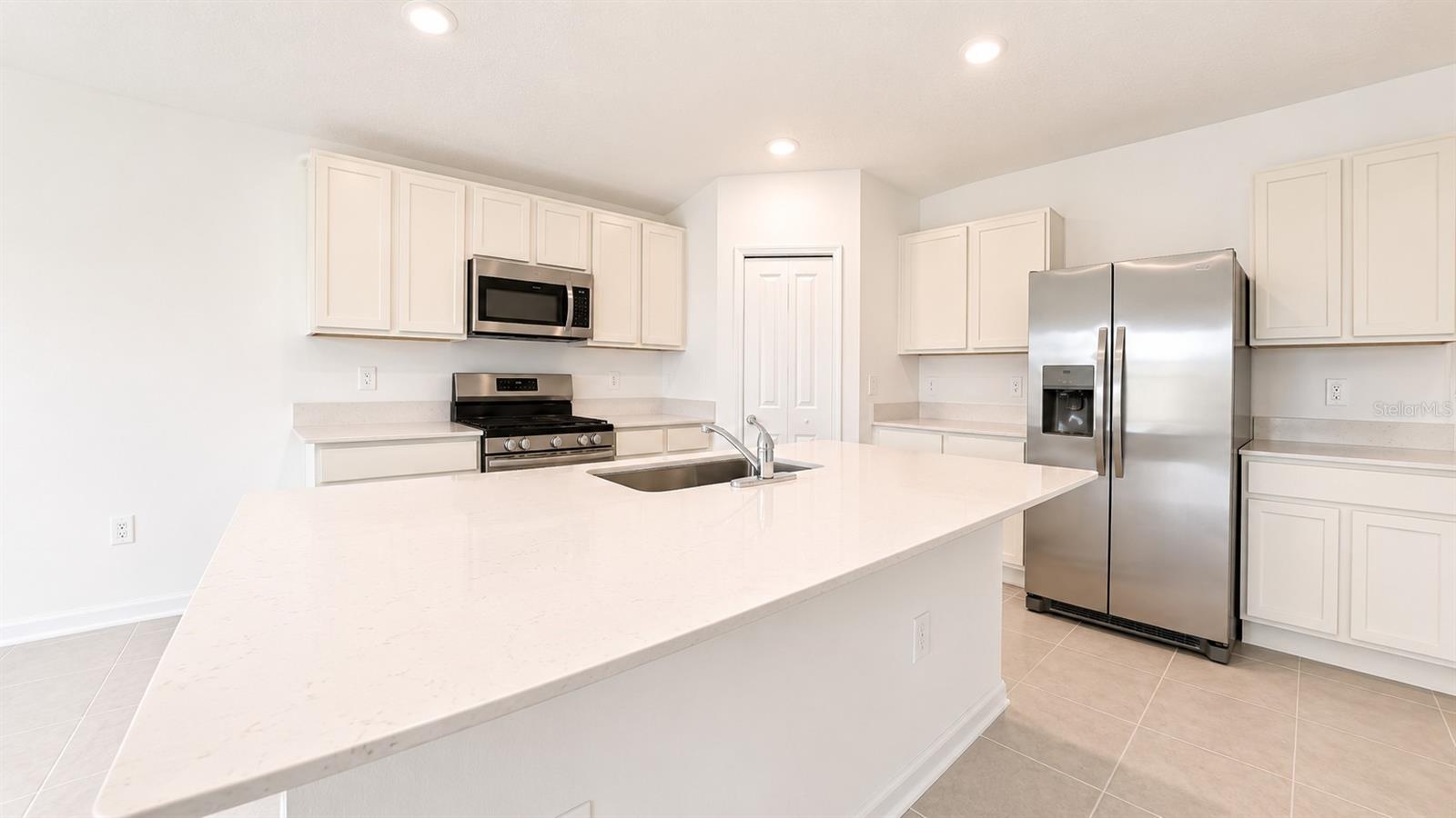 CROSSWINDS EAST PH 1 - Residential Lease