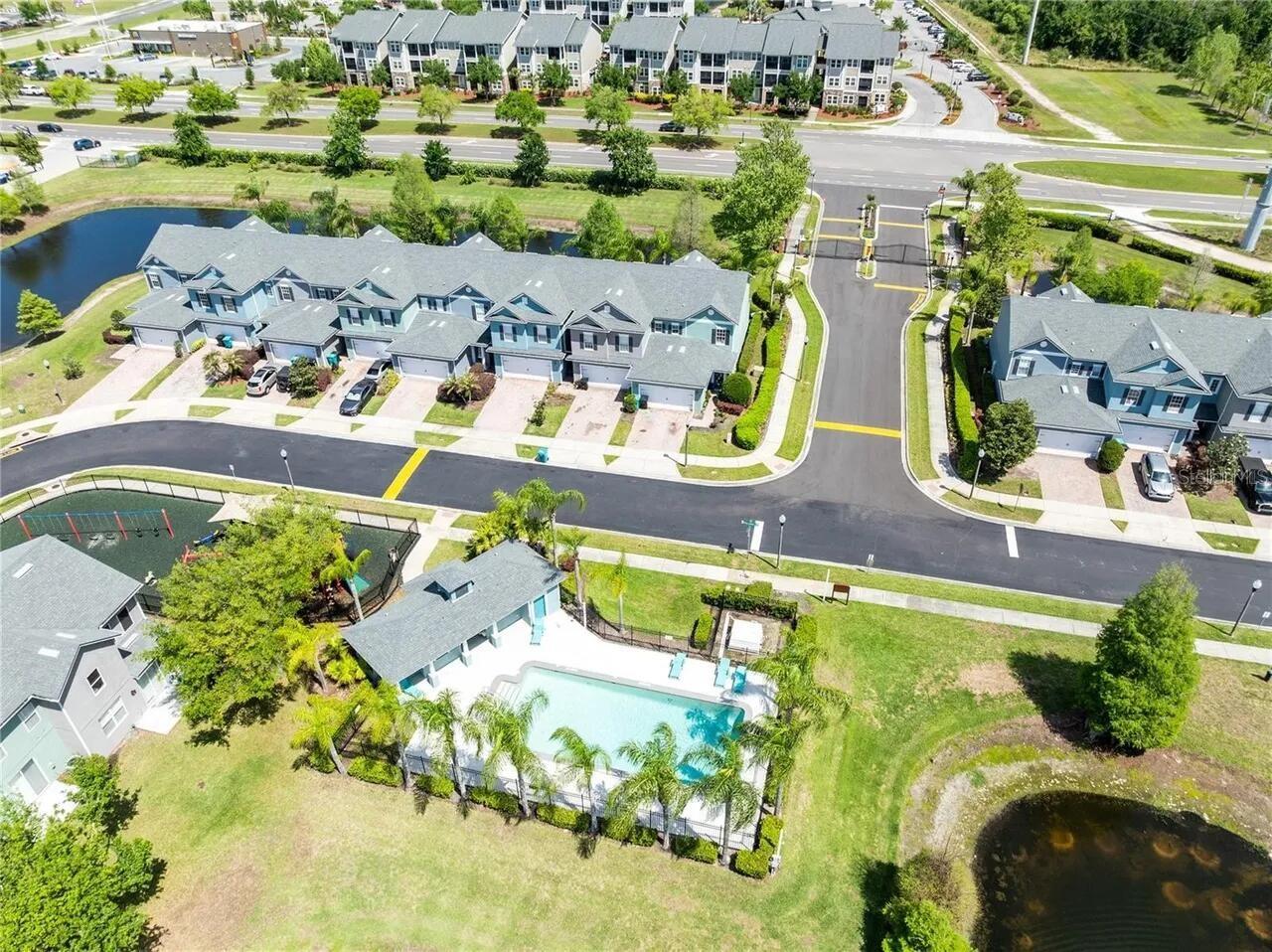 LEE VISTA SQUARE E - Residential