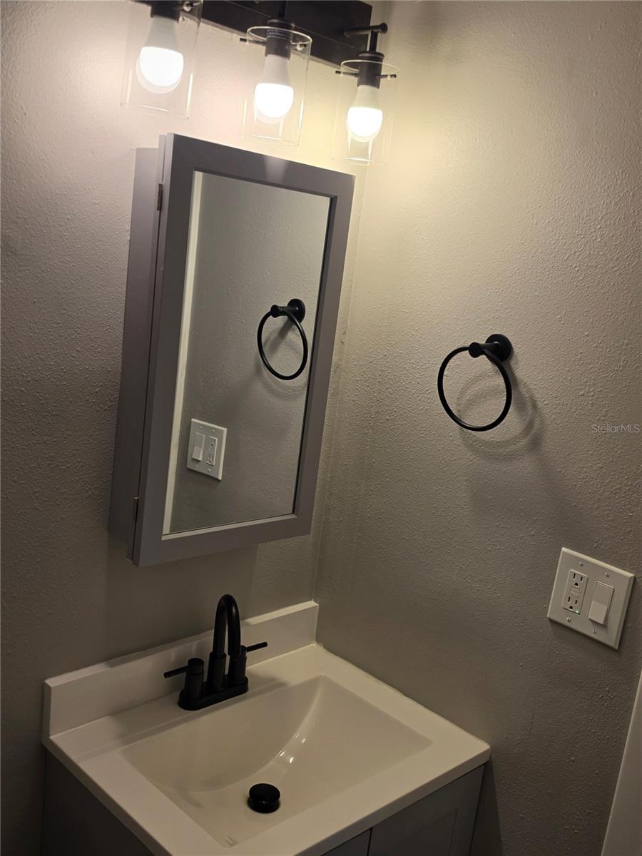 LOCKARDS LT 09 BLK 09 DELAND - Residential Lease