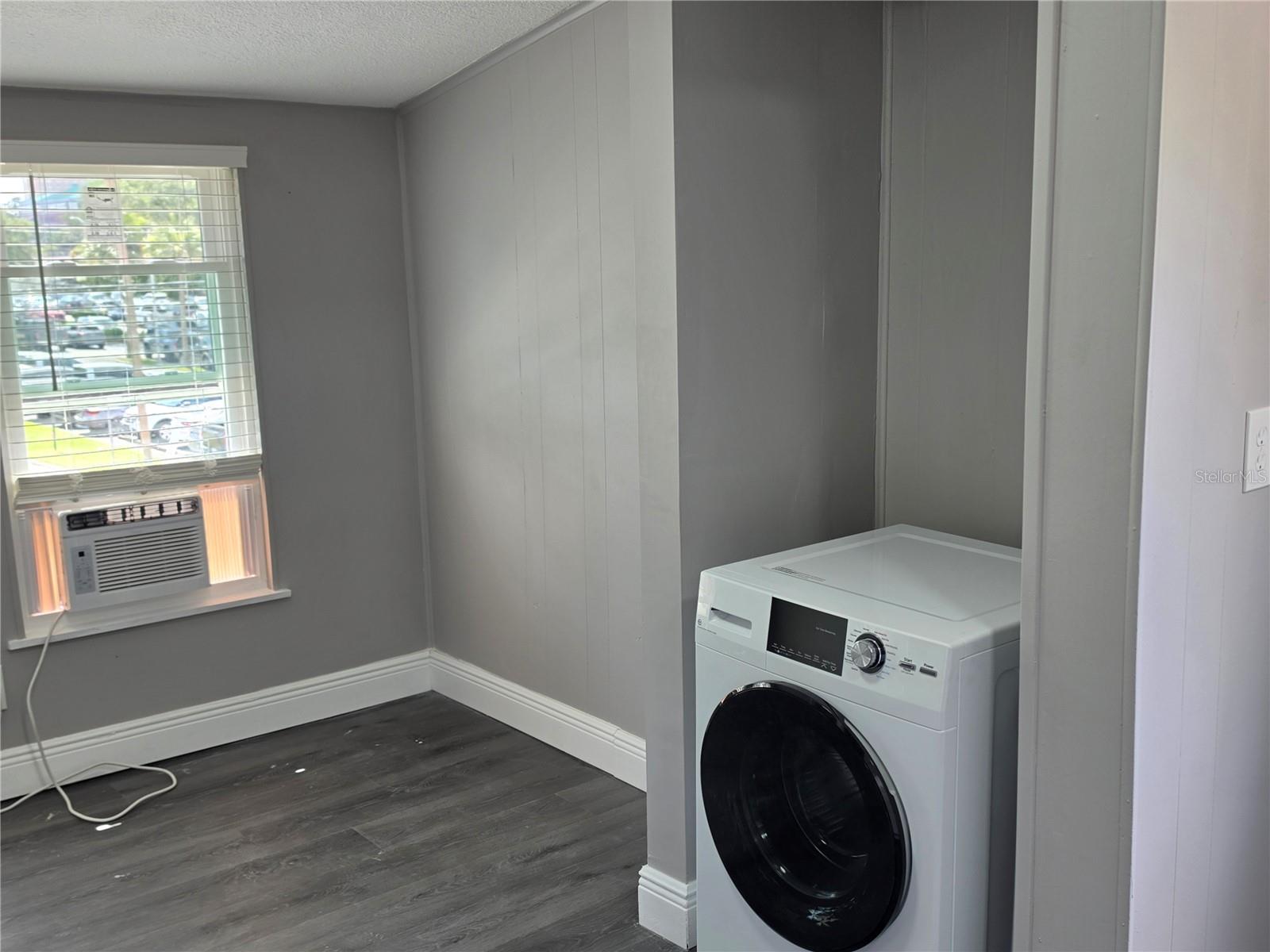 LOCKARDS LT 09 BLK 09 DELAND - Residential Lease