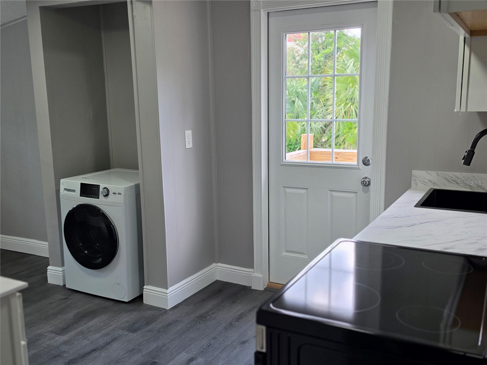 LOCKARDS LT 09 BLK 09 DELAND - Residential Lease
