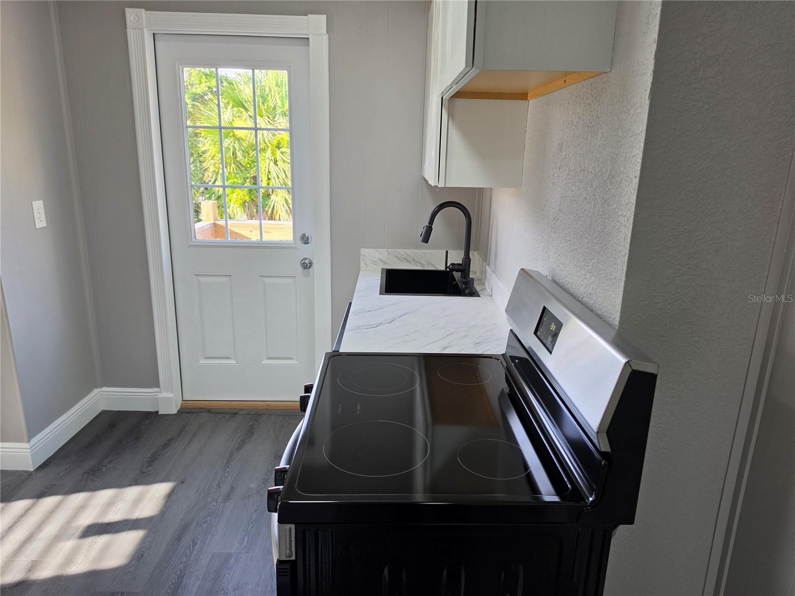LOCKARDS LT 09 BLK 09 DELAND - Residential Lease