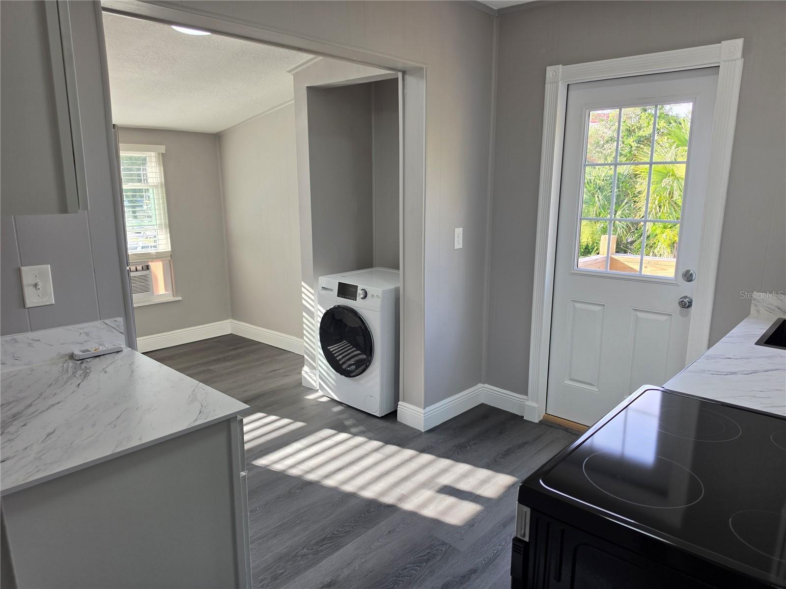 LOCKARDS LT 09 BLK 09 DELAND - Residential Lease