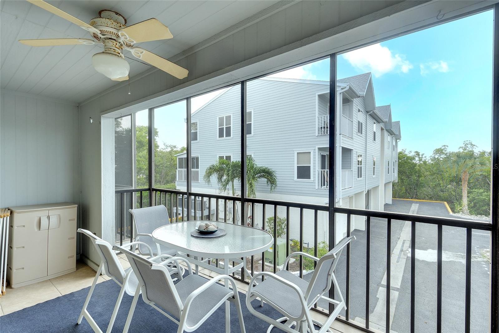 SANDY POINTE PH I - Residential