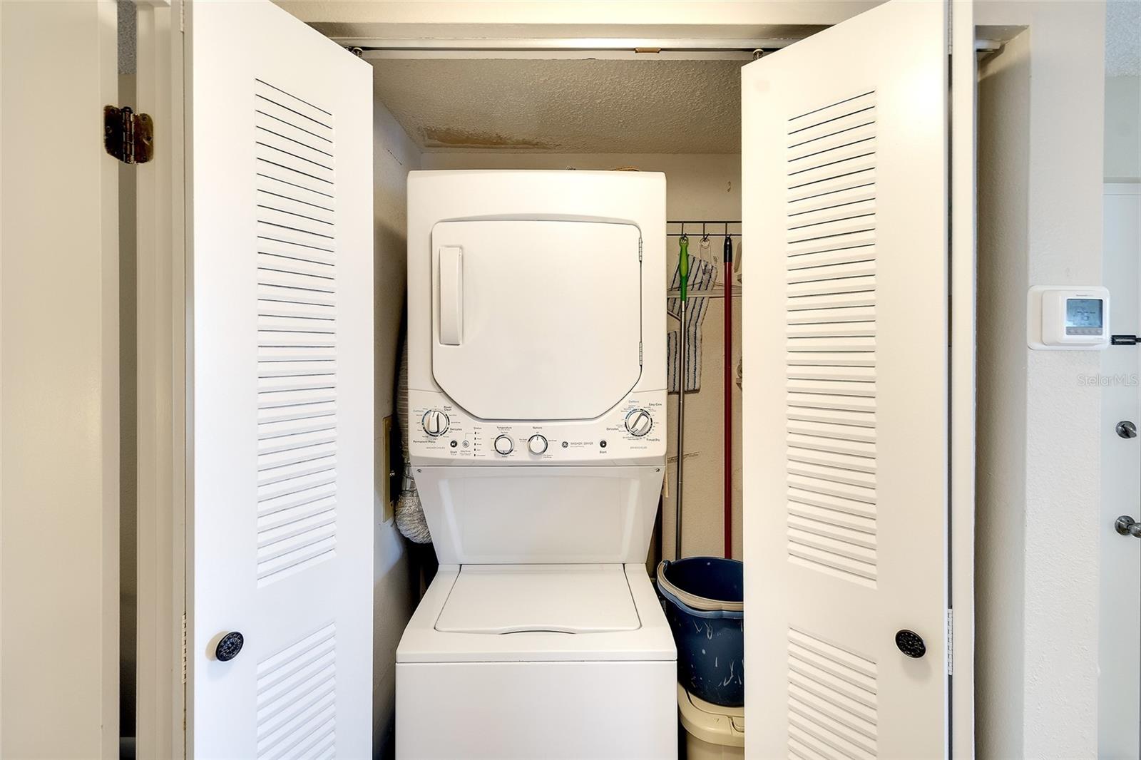 SANDY POINTE PH I - Residential