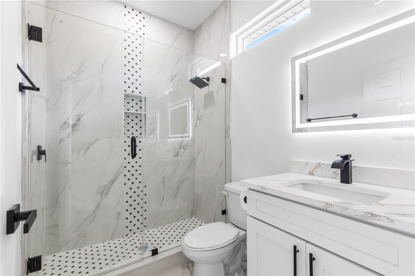 SILVER LAKE ESTATES - Residential